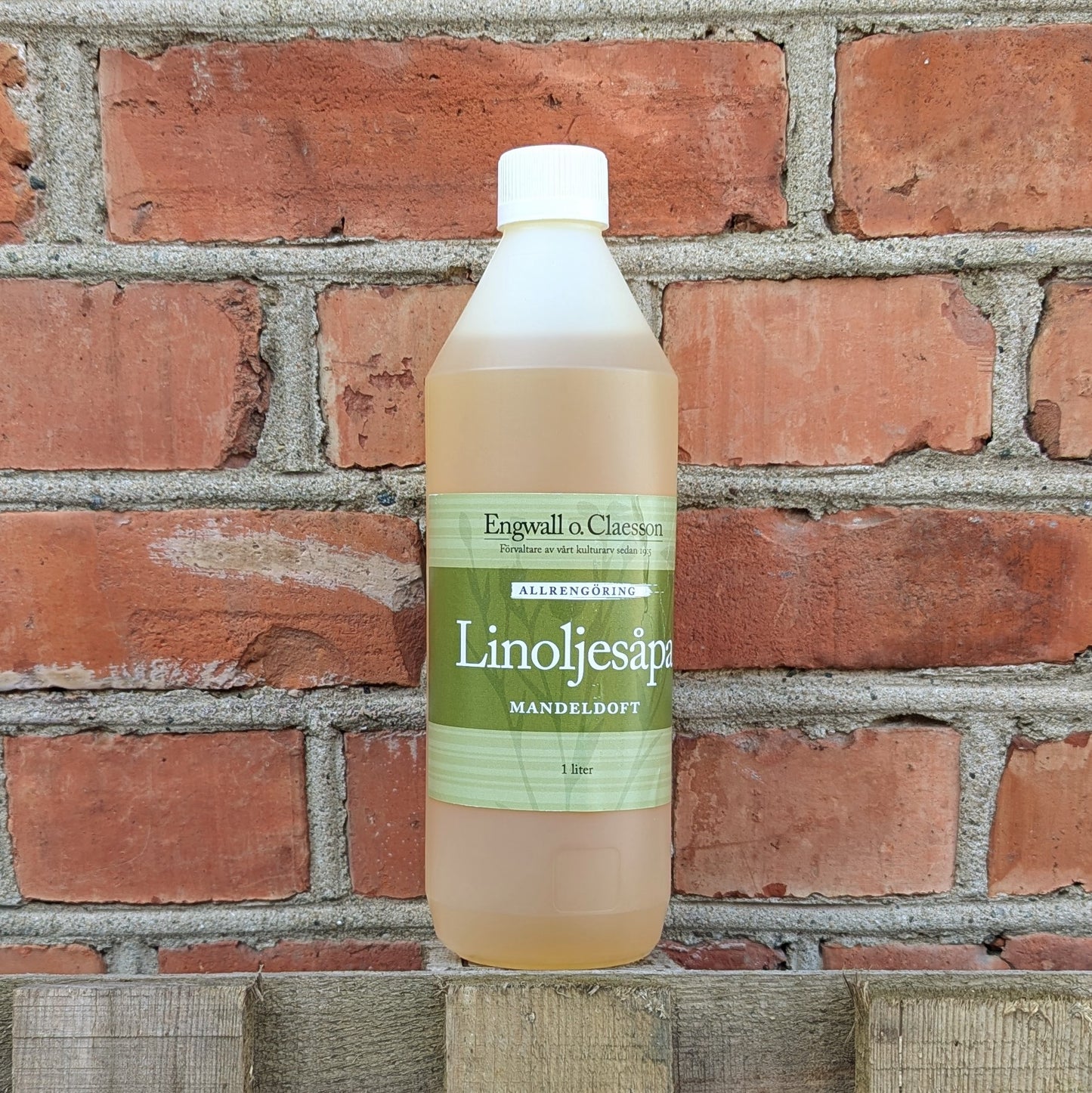 Linoljesåpe 1 liter - mandelduft